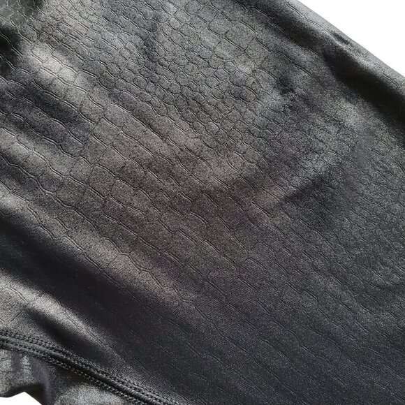 Carbon38 High Rise 7/8 Legging in Black Croc Takara Shine Cyberpunk Size XS - Picture 10 of 15